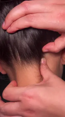 Relaxing Neck Massage for Instant Relief! Instant relaxation with this gentle neck massage — perfect after a long day! Dekhiye kaise stress door hota hai sirf kuch hi minutes mein. Follow for more wellness tips! #NeckMassage #Relaxation #WellnessTips #MassageTherapy #StressRelief #ViralMassage #GirlMassage #TikTokWellness #RelaxingVibes #ASMRMassage #ForYouPage #Unfreezmyaccount