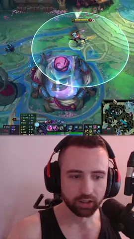 The most unhinged Aphelios clip of all time #leagueoflegends #aphelios