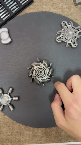The source of happiness for men is peace of mind🥷🏻#edc #fidgetspinner #fidgettoys #metal #edczeus 