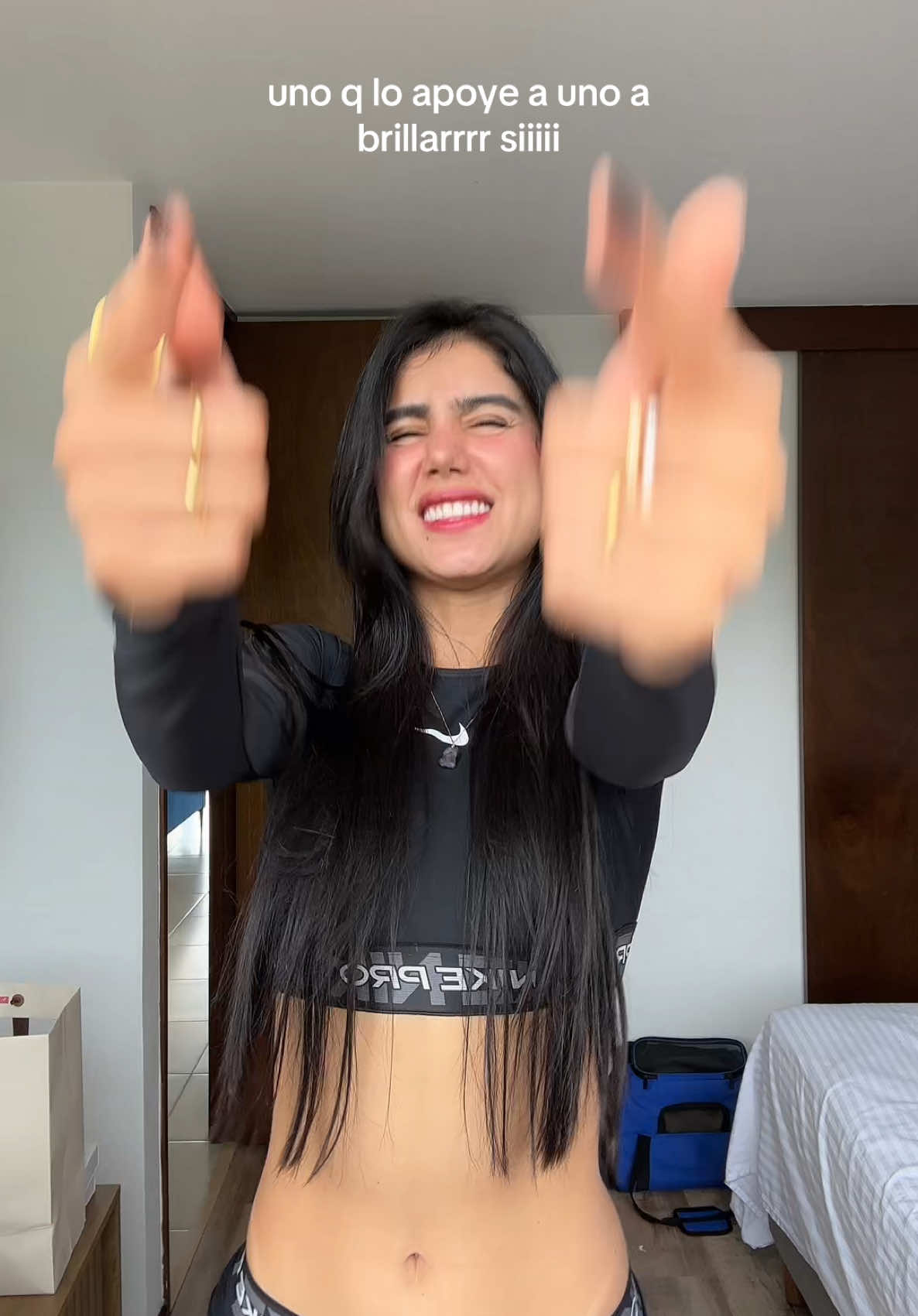 las girls solo queríamos ser amadas correctamente, acá brillamos todos. 