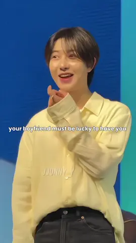“Too Perfect To Be Real” “Siapa sih pacar Renjun sekarang?” “Masih Haechan, ya ampun… itu pasangan terlalu sempurna sih.” 