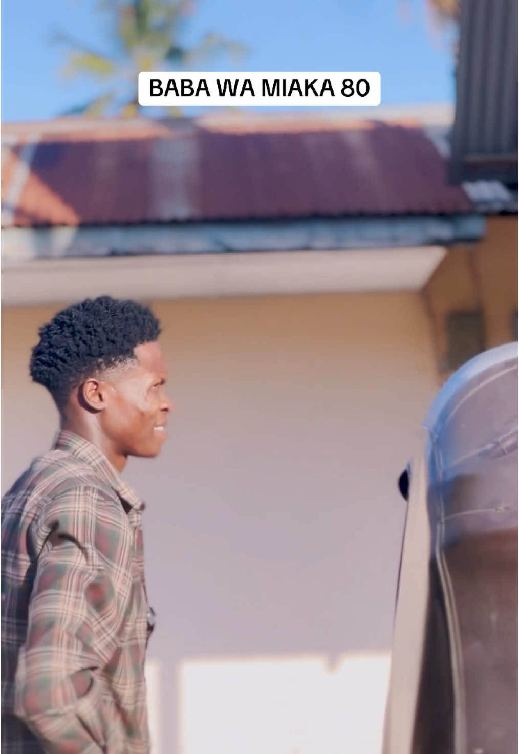 Tuliweza kukutana na mtoto mtu, Ila kijana ilikuwa ngumu kutuelewa kipande kingine napandisha hivi karibuni  Full video ipo YouTube kwenye channel MONSULY 