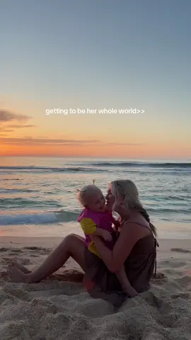 moments like this are ones that I wish I could freeze time🥹👶🏼 being her mom is the best thing ever!!shop @Anthropologie for all the special moms in your life this Mother's Day #anthropartner  