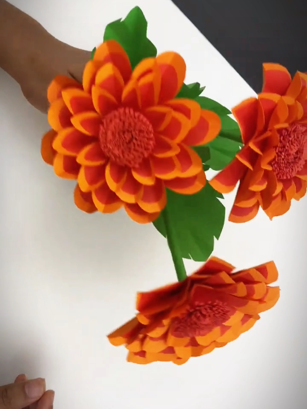 How to make Red rose with paper#foryou #foryoupagе #viral_video #viraltiktok #fypageシ 