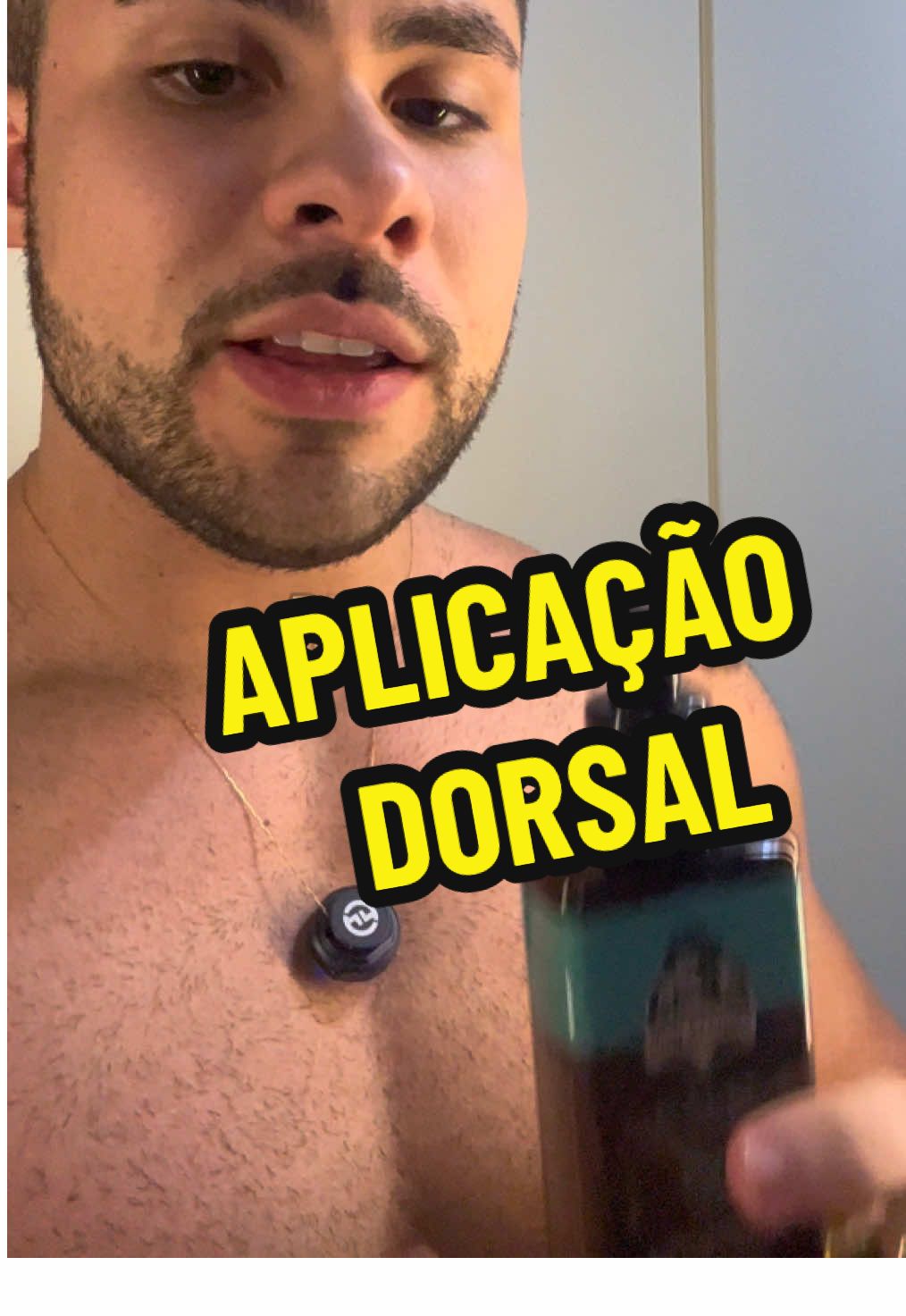 Auto aplicação na dorsal #academia #musculação 