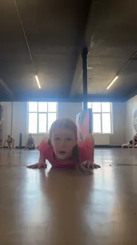 When the second flick hits your nose 🤣 #dance #dancing #freestyledance #fast #slow #freestylefast #freestyleslow #soul #souldance #souldanceacademy #sisters #dancingsisters #sistersdancingwithsoul #Sutton #Crosshills #skills #bendy #spins #pointedtoes #straightlegs #practice #training #strength #progression #development #comps #competitions #travel