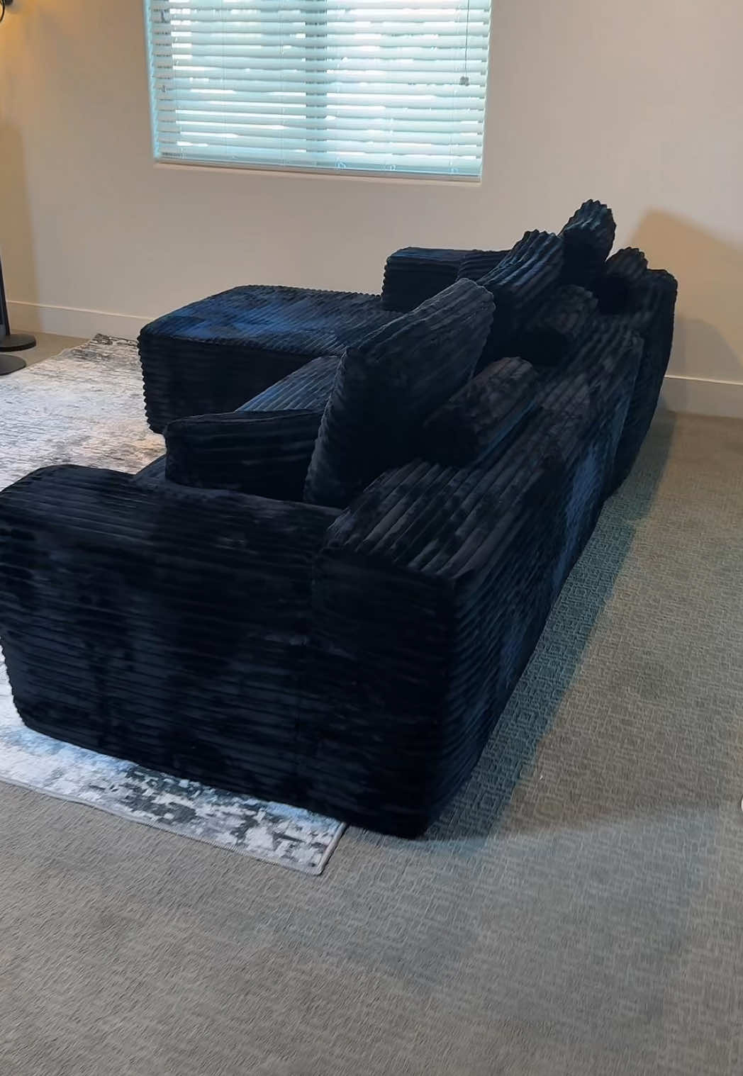 I genuinely love this couch it’s so comfortable and no assembly required 🙌 #couch #furniture #bonelesscouch #lshapedcouch #livingroom #livingroomdesign #couches #couchreview #homedecor #couchfurniture #Summer #summervibes #giftideas #viral  #viralproducts #spotlightfinds #trendingnow #musthaves #relatable #trendingproducts #tiktokshopmothersday #tiktokshopmademebuyit #tiktokshopcreatorpicks #tiktokshop #creatorboostcamp #ttsstarcreator #ttshop #ttstakeover #ttslevelup #creatorsearchinsights #creatorsearchinsight  #toptiermay #maymademebuyit 