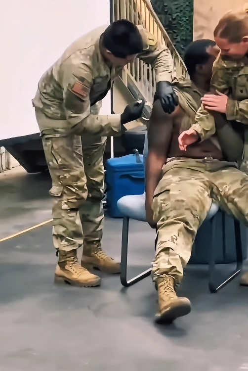 Moment of fear of needles😂🤣#funny #funnyvideos #usa #happy #fyp #haha #couple #cutecopule 