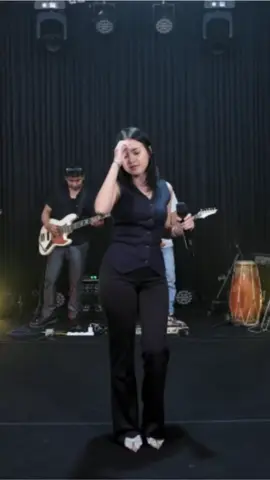 Kangen hang sun songgo iki tandane roso ... Wujute Roso @Sasya Arkhisna  #sasyaarkhisna #lekrasasyaora #samusic #wujuteroso 