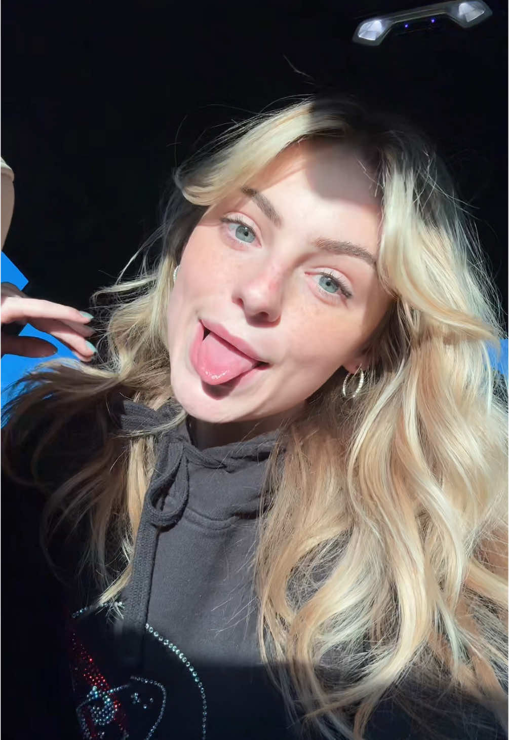 🥹 😛