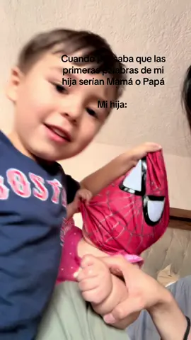 No sé si reír o llorar! 🤣 #bebearaña #hombrearaña #spiderman #spiderwoman #comics #pelicula 
