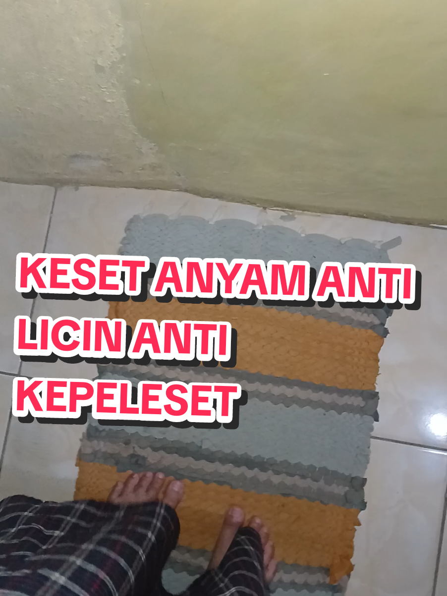 Keset kaki  anyam  #keset #kesetkaki #kesetmurah #kesetkainkaos #kesetdapur #kesettebel #kesetanyam #keset3ribuan #belilokal #cuantanpabatas #jjtrendsekarang #templatecapcut #jedagjedug #trend2025 #jjtipis #jjviral #trendingvideo #fyp #jjkece #xybca #velocity #velocityedit 