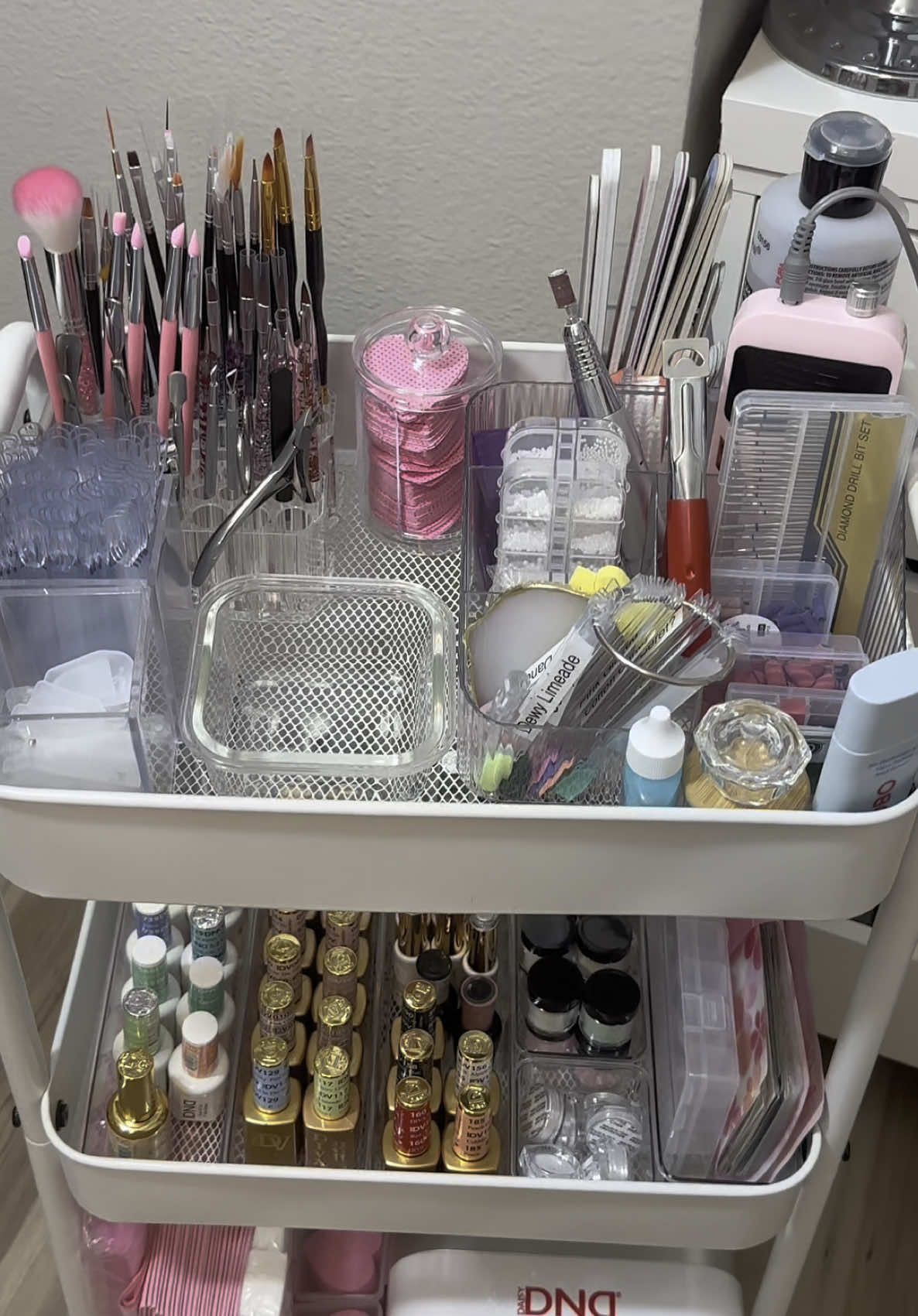 Update my nail cart! 💅🏽🛒 #organizewithme #asmrsounds #nailcart #nailcartinspo #nailcartorganization #organizer #organizationtok #nailtoktok #organizationgoals #nails  