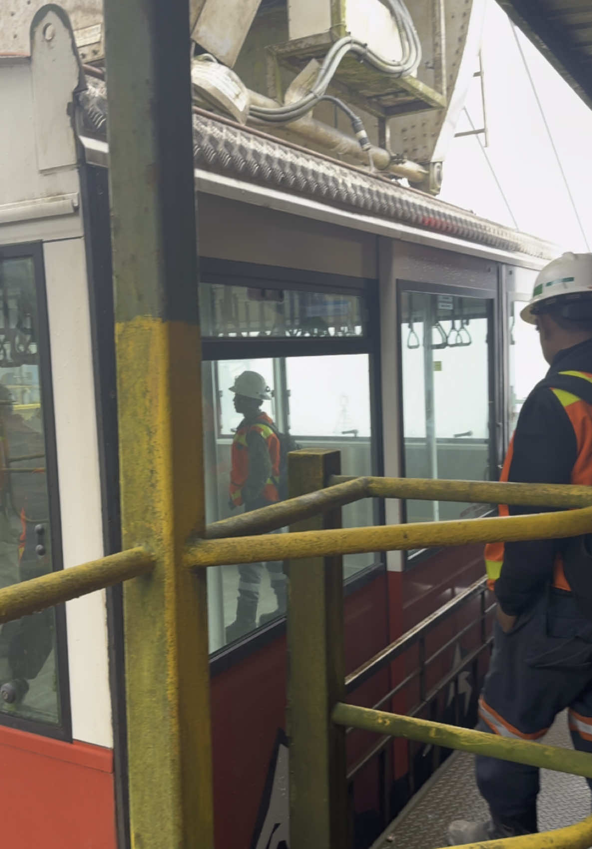 kereta gantung #freeport #freeportindonesia #fypage 