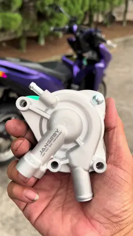 Jangan biarkan nunggu rungkad motornya mendingan ganti dari sekarang untuk water pumpnya 😍  #waterpump #jangeby #variomodifikasi @Jangeby Official 