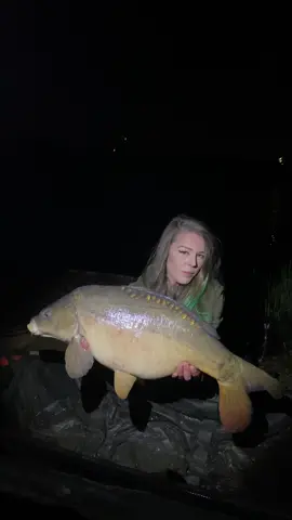 Chunkey one had a good few carp recently😋 #carp #carpfishinguk #foryoupage #foryou #explore #fishingday #carpfishing #girlsfishing #angler #fishingtiktoks #fishingvideos #bigcarp #carpangler #foryoupage #fishinglife 