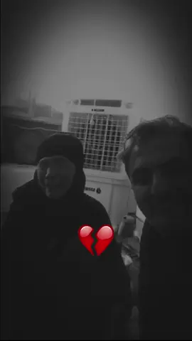 #ولك يمه حملت ألمسبه ونعلت أهلي                                    أنه ولخاطرك يابزر بطني……..😞