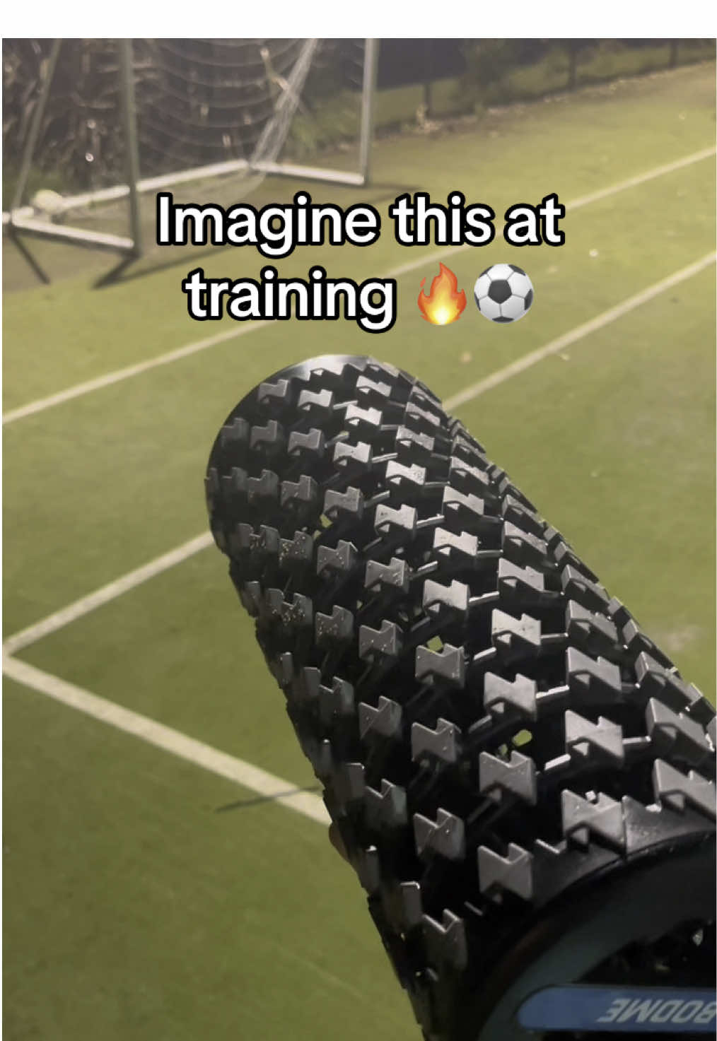 Never getting sore muscles again 💥😫#sports #stretchyrollers #gadget #tictokmademebuyit #CapCut 