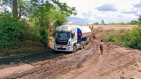 ကားသမားဘဝတွေပါ