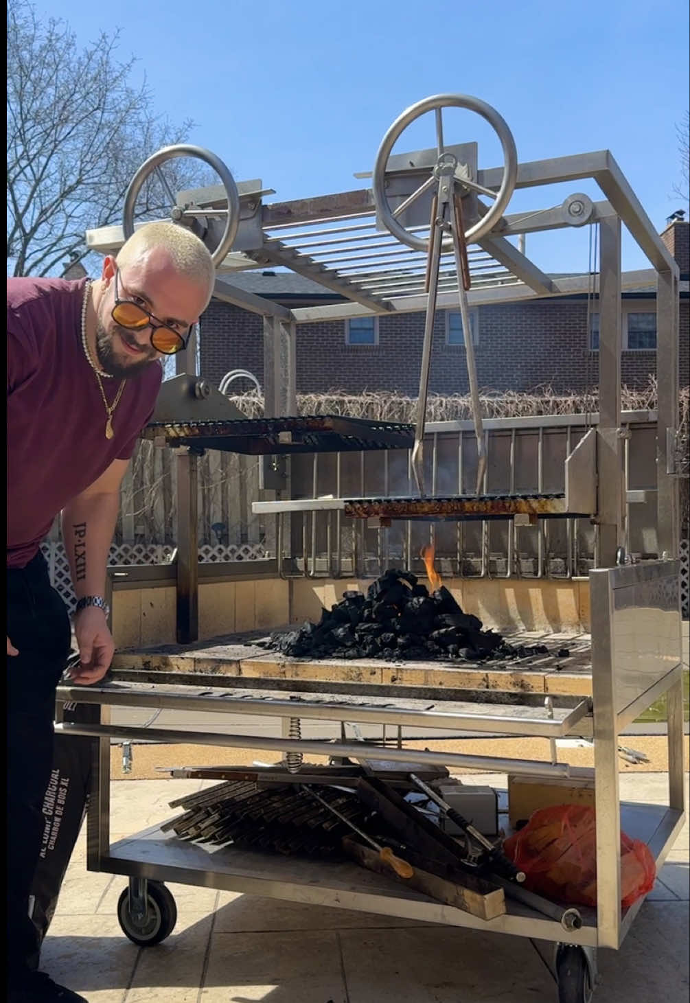🧽🔥🧻 Rusty Grill Cleaning Sometimes you open the grill to an orange surprise, so this is what I do. This actual unit is stainless steel but the grills are exposed metal, think like a raw cast iron pan and want to rust from humidity, food residues etc. HEAT: This will burn off any leftover food etc so we can really clean the grills better. If you don’t it can get really sticky from whatever has been left on. Obviously burning the grills off when you’re done cooking is the best idea but if you’re charcoal is dying it’s hard and a bit of a waste of fuel - gas grill different  story. TIN FOIL:  I’ve destroyed many bbq brushes with the excess grease, rust etc it’s impossible to get residue off and also spreading rust. For preliminary cleaning foil is awesome, and great use for the scrap bits you have laying around or end of the roll. OIL/COOKING SPRAY:   Cooking spray is the easiest in a pinch, if you were do to this dry no oil, the rust particles go everywhere 😷 The oil helps coat and gather the rust to be removed after. Like a cast iron pan the oil also protects as a moisture barrier after it’s clean so it doesn’t rust like a raw iron pan in the sink. PAPER TOWEL:  Cleans all the oily rust residue away and is a good read for how clean the grills are and when you’re ready to rock so you’re not eating that 👀  NOTES:  Once you light the grill the oil will likely burn off (not like a seasoned cast iron pan) because it’s very for a long period of time. Ideally scrub the grill once youre done grilling and give it a spray to protect it. 🔥 Grill & Coals @Charcoal Chariots  . . . #BBQ #Barbecue #Cooking #Grilling #grill #CharcoalGrill #kitchentips #kitchenhack 