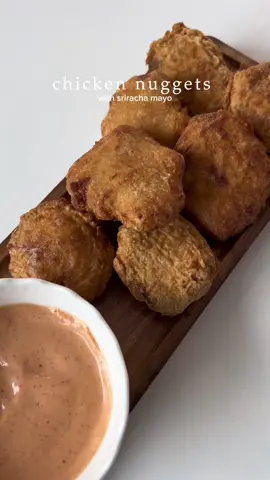 Full recipe is now in my website online (link in bio)!  Crispy chicken nuggets with sriracha mayo💕 . . #chickennuggets #chicken #friedchicken #nuggets #Recipe #baking #EasyRecipe #rezept #tarif #tarifler #Рецепт #рецепты #rezepteideen #rezepte #kesfetteyiz #gorsellezzetler #lezzetduragi #eniyilerikesfet #tarifsunum #sahanelezzetler #yemekrium #mukemmellezzetler #mutfakgram #sunumduragi #tencereyemekleri #sunum #nefistarifler #nefis #nefisyemektarifleri