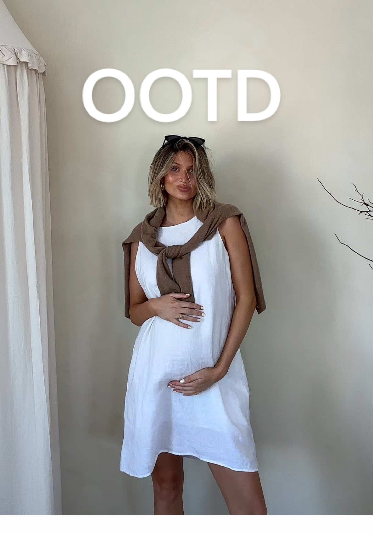 Dresses on repeat till further notice #OOTD #bobhaircut #bobhairstyle #pregancy 