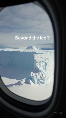 Beyond the ice ? #antarctica #earth #admiralbyrd 