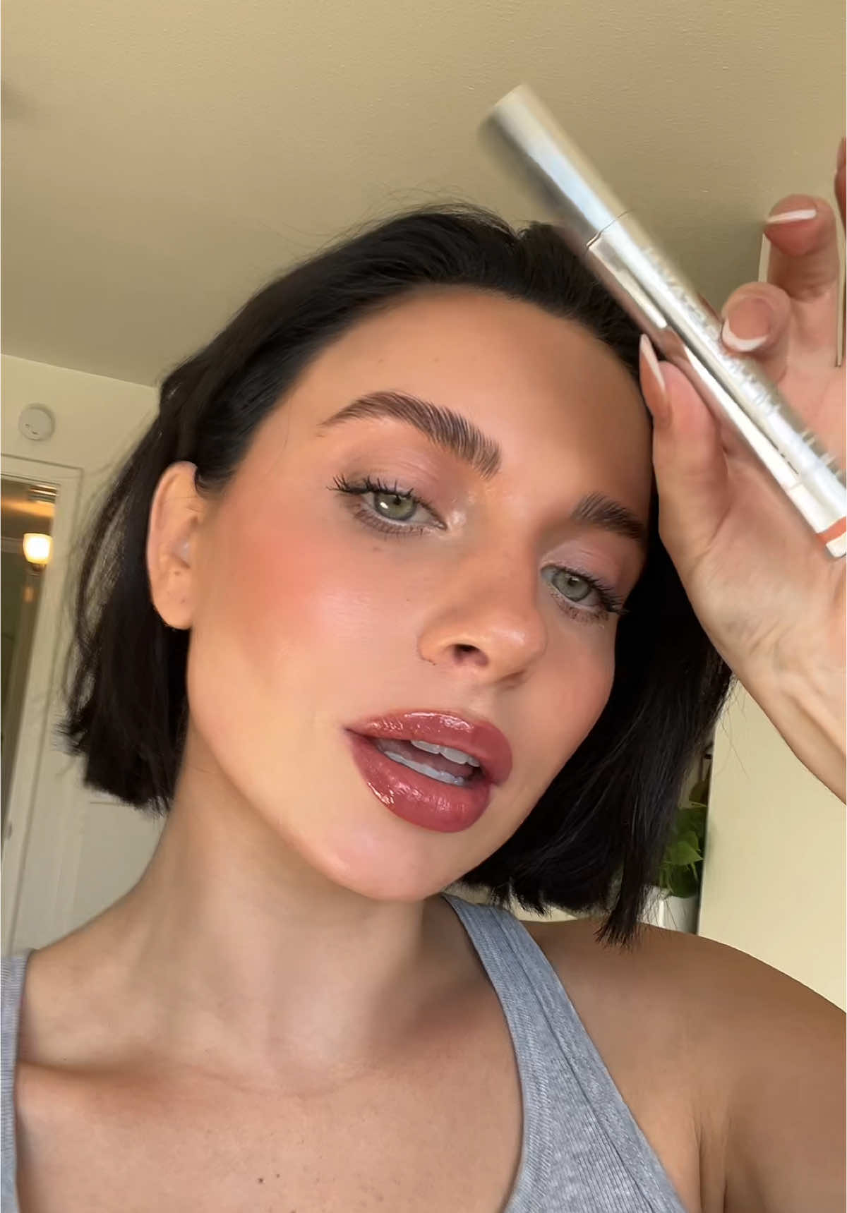 The perfect neutral lip 😻 #springtok #restock #ttslevelup #tiktokshopcreatorpicks #tiktokshoprestock #tiktokshopmothersday #lipstain #lipstayn #liplinerstayn #liplinerstain #peelofflipstain #sacheubeauty #sacheubeautylipstain #sacheulipstayn #liplinerhack 