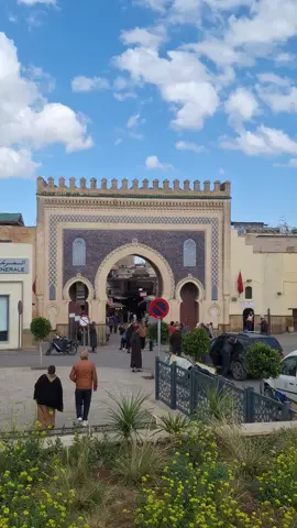 ! 🕌💙 باب بوجلود: بوابة فاس الساحرة  #فاس, #باب_بوجلود, #المغرب, #سياحة, #سفر, #اكتشف_المغرب, #تاريخ, #أماكن_سياحية, #جولة, #تراث