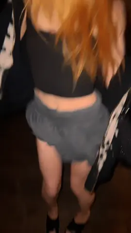<3