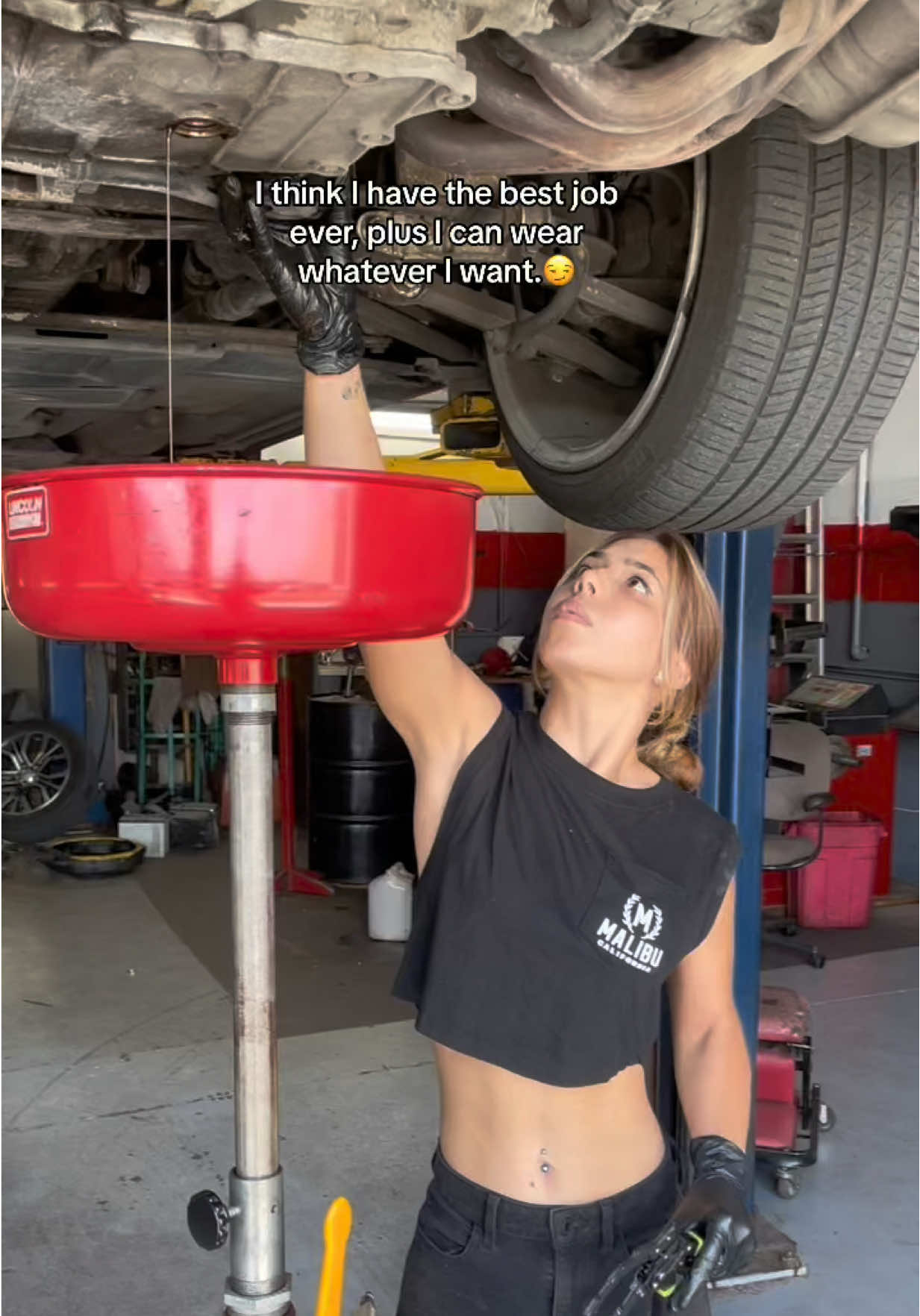 Do what makes you happy. Don’t change for anyone. 😉 #fyp #foryou #foryoupage #mechanic #apprentice #mechaniclife #mechanicgirl #womenintrades #technician #transmission #garage   #tools #daughter #mechanicshop #cargirl #cars #video #contentcreator #reels #tik_tok #reels__tiktok  