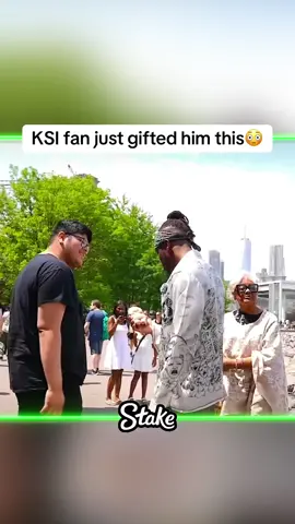 KSI fan just gifted him this😳 #Ksi #jj #sdmn #sidemen #w2s #prime #youtube #mrbeast #loganpaul #yt #newyork #ny #nyc #boxing #jj 