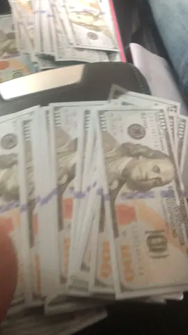 My prop money made my friend think it was real, and I made fun of my friend.#money #foryou #gift #prop #prank #tk 