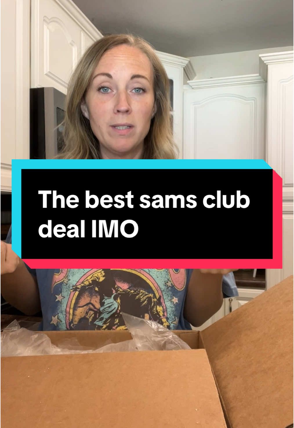 Am I just late to the game?? I had no idea! This is probably the best deal there! #pizza #pizzalover #sams #samsclub #samsclubfinds #samsclubscanandgo #fyp  #relatable #fypage #fypシ゚viral #foryourpage #fyp 