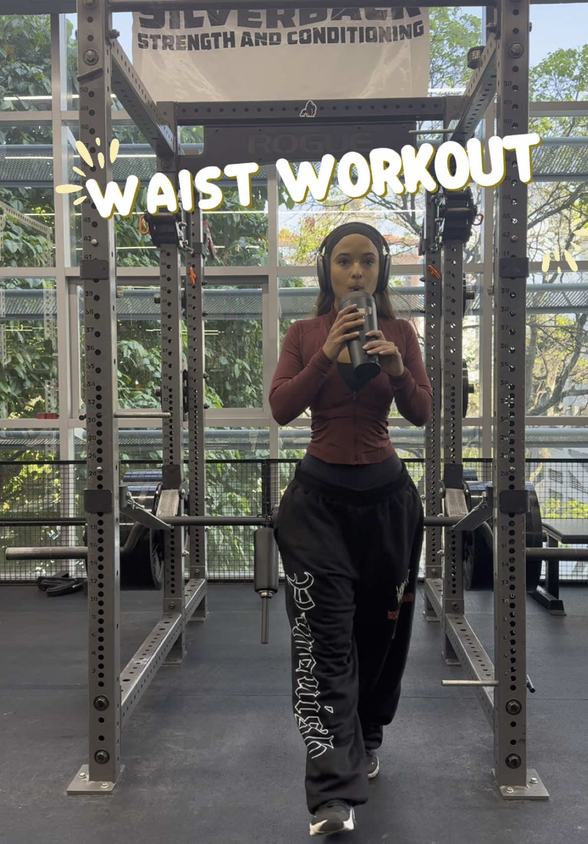 Hourglass workout for my ladies. Idk how many times I’ve said this but the key to make your waist look smaller is to BUILD EVERYTHING AROUND IT!!! So here’s a quick back workout for you 💕💕💕 Wearing @VQ  #Fitness #gym #workout #fitnessmotivation #healthylifestyle #GymLife #gymmotivation #muscle #fitnessmodel #exercise #hourglass #waist #hourglassworkout  #creatorsearchinsights 