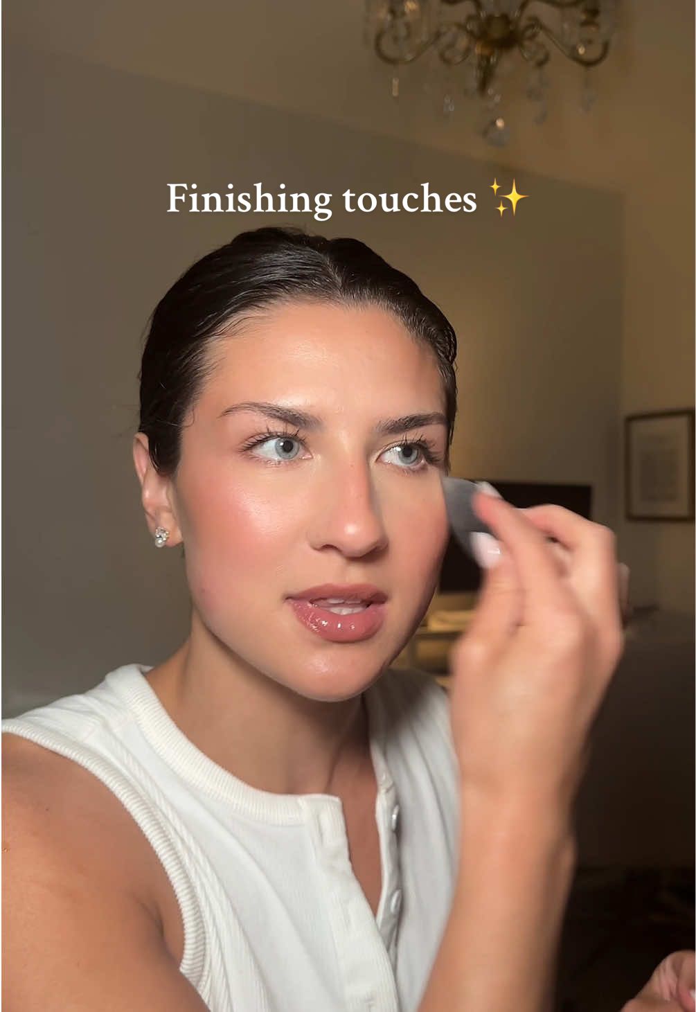 the most gorg pink highlight using the @Diorbeauty glow maximizer #finishingtouches #glowymakeup #glowyskin 