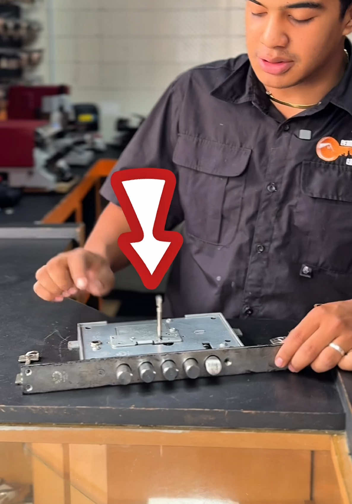 Para los que se preguntan si solo trabajamos con vehículos, No solamente trabajamos con vehículos, Trabajamos con todo lo que esté relacionado con la cerrajería 🔐🔑  #cerrajero #caracas #cerrajeria #venezuela #locksmith @Jon Cerrajero @locksmith solution 