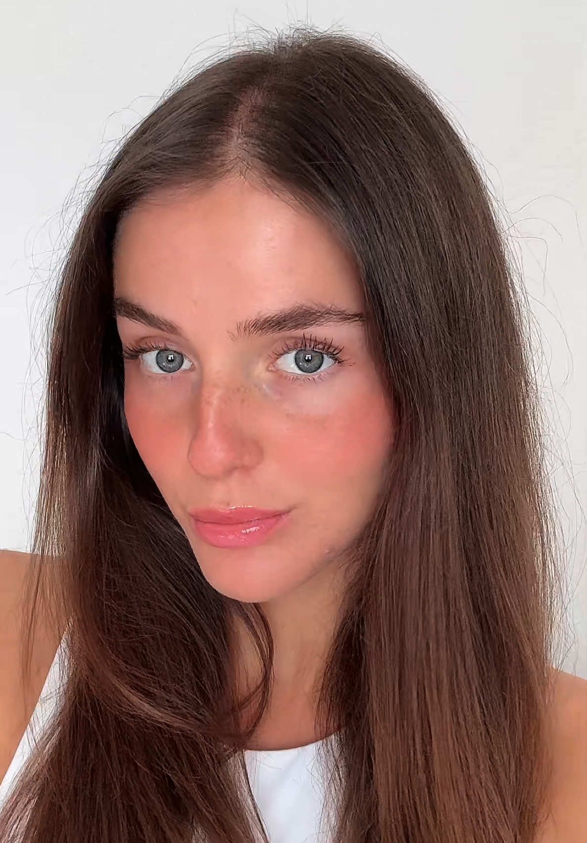 almost went for a no mascara look but yeppp 🤭 hope everyone has an amazing weekend 🎀 all my faves for a natural look: @MERIT Beauty complexion stick & eyebrow gel @rhode skin blush @Patrick Ta Beauty plumping gloss  @ONE SIZE BEAUTY setting spray  @bareMinerals blush  @Rare Beauty mascara #makeup #grwm #naturallook #naturalmakeup #naturalmakeuplook #tutorial #makeuptutorials #simplemakeup #realskintexture #girls #girlythings #girlytok #girlytips 