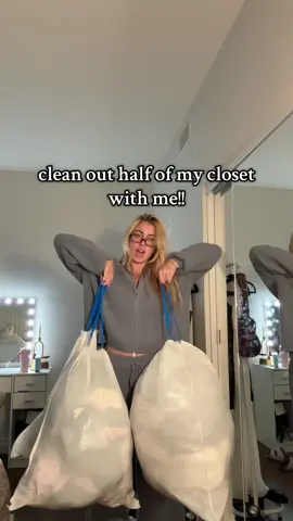 oh my lawd that’s a lot of #fyp #foryou #springreset #closetcleanout #donate #donation #clean #aesthetic #satisfying #famous #viral