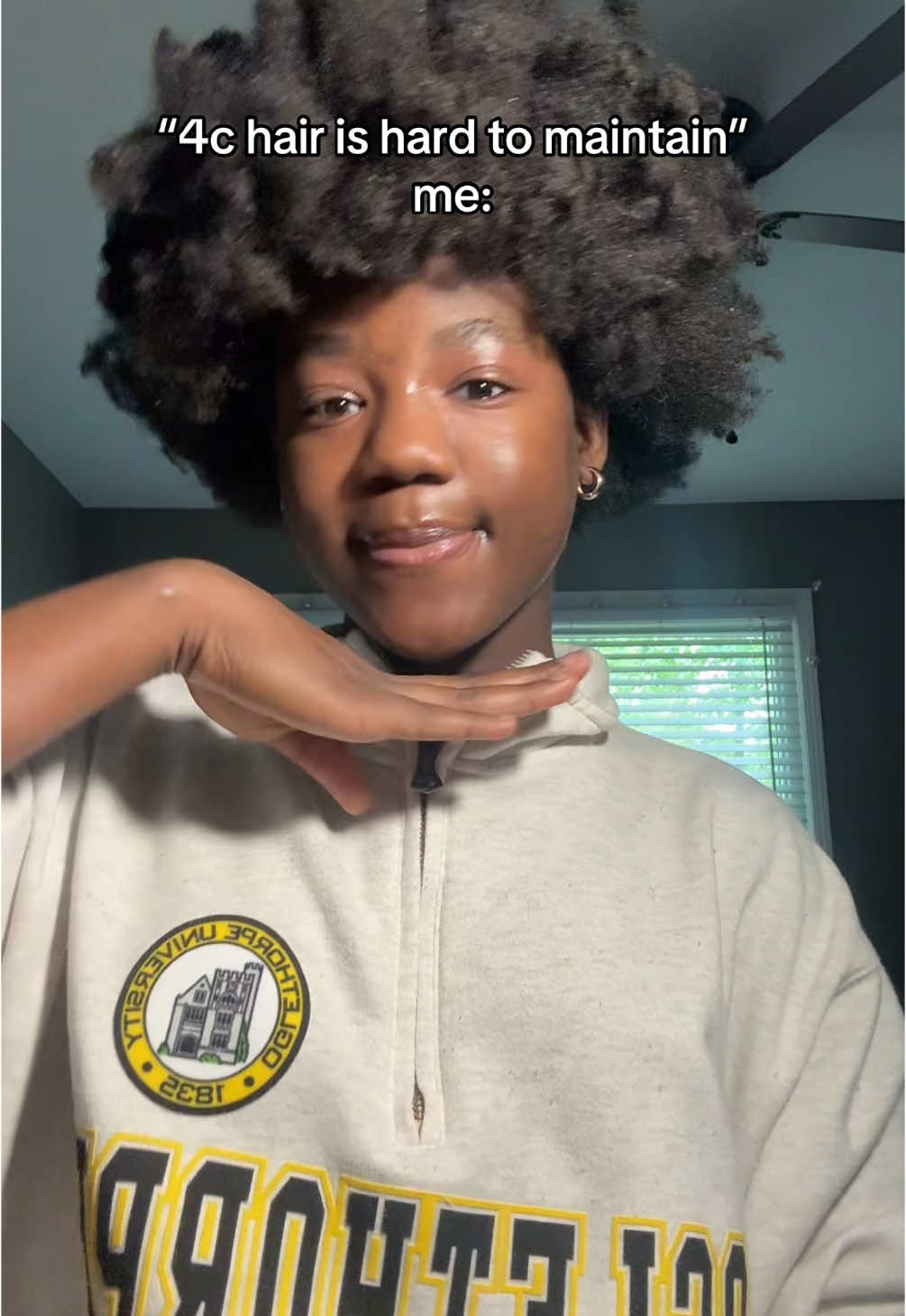 don’t mind the post cheer comp glitter in my hair✨ #4chair #4chairstyles #hairtips #blackgirlmagic #blackgirlhairstyles #blackgirltiktokers🤎 #afro #curlyhairroutine #thickhair #browngirl #fyp #foryoupage #foryouu #Taylor 