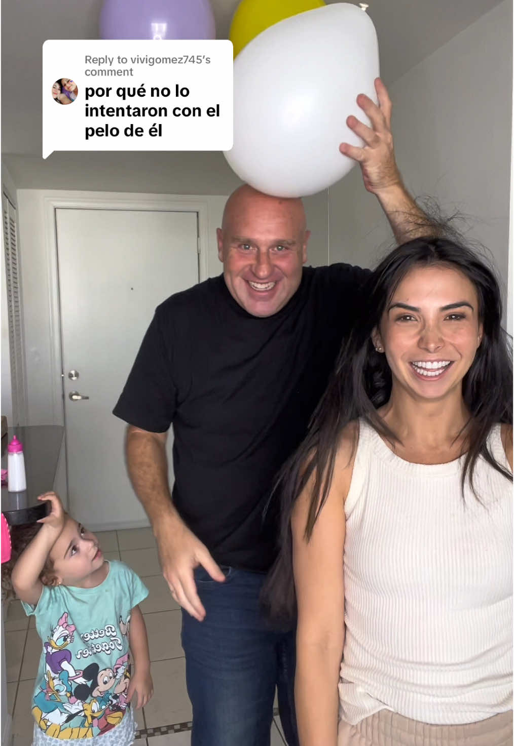 Replying to @vivigomez745 cómo hacer que un globo se quede en el techo ? #parati #globos 