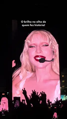 @LadyGaga com o brilho no olho de quem fez história no Brasil #ladygaga #gagacabana #todomundonorio #copacabana