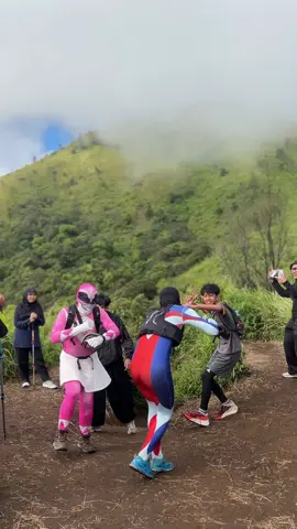 jare sopo ndaki medeni #mongkrang #mongkrang2194mdpl #mongkrangmountain #mongkranglawu #tawangmangu 