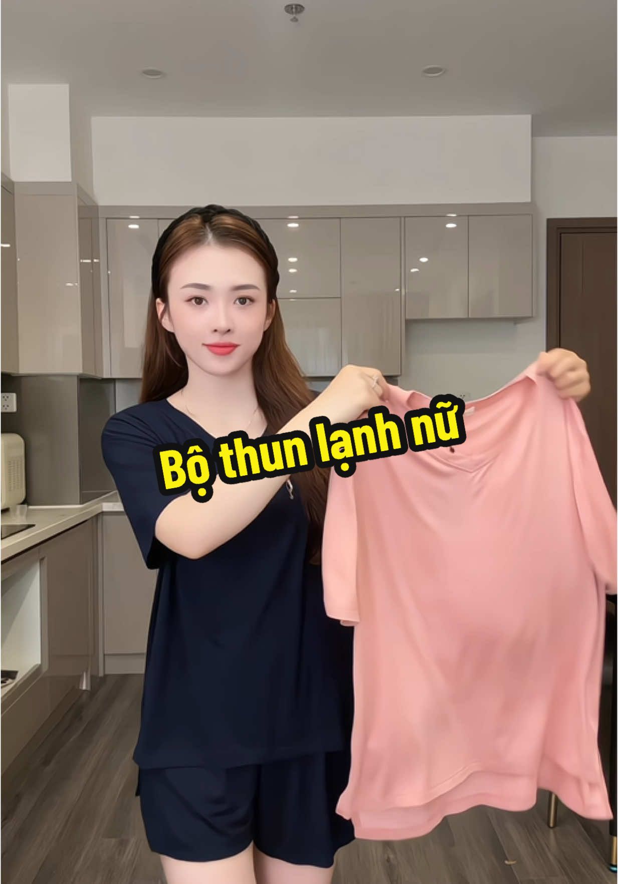 Mùa hè mặc bộ thun lạnh là chân áiii #landaulamvo #mebim 