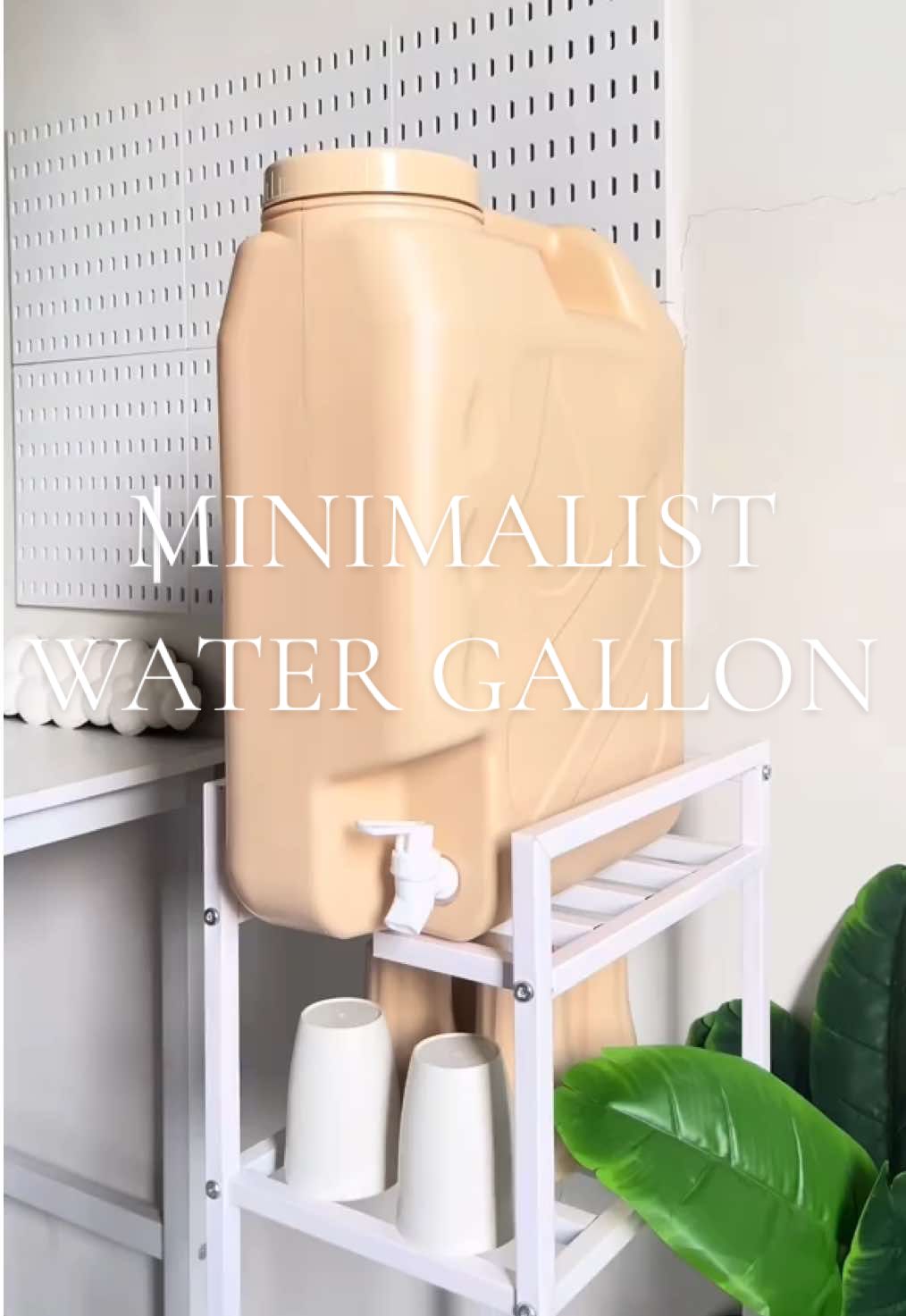 Pati lagayan ng tubig, aesthetic na rin ✨ #watergallon #watergalloncontainer #aestheticwatergallon #20literswatercontainer #watercontainer 