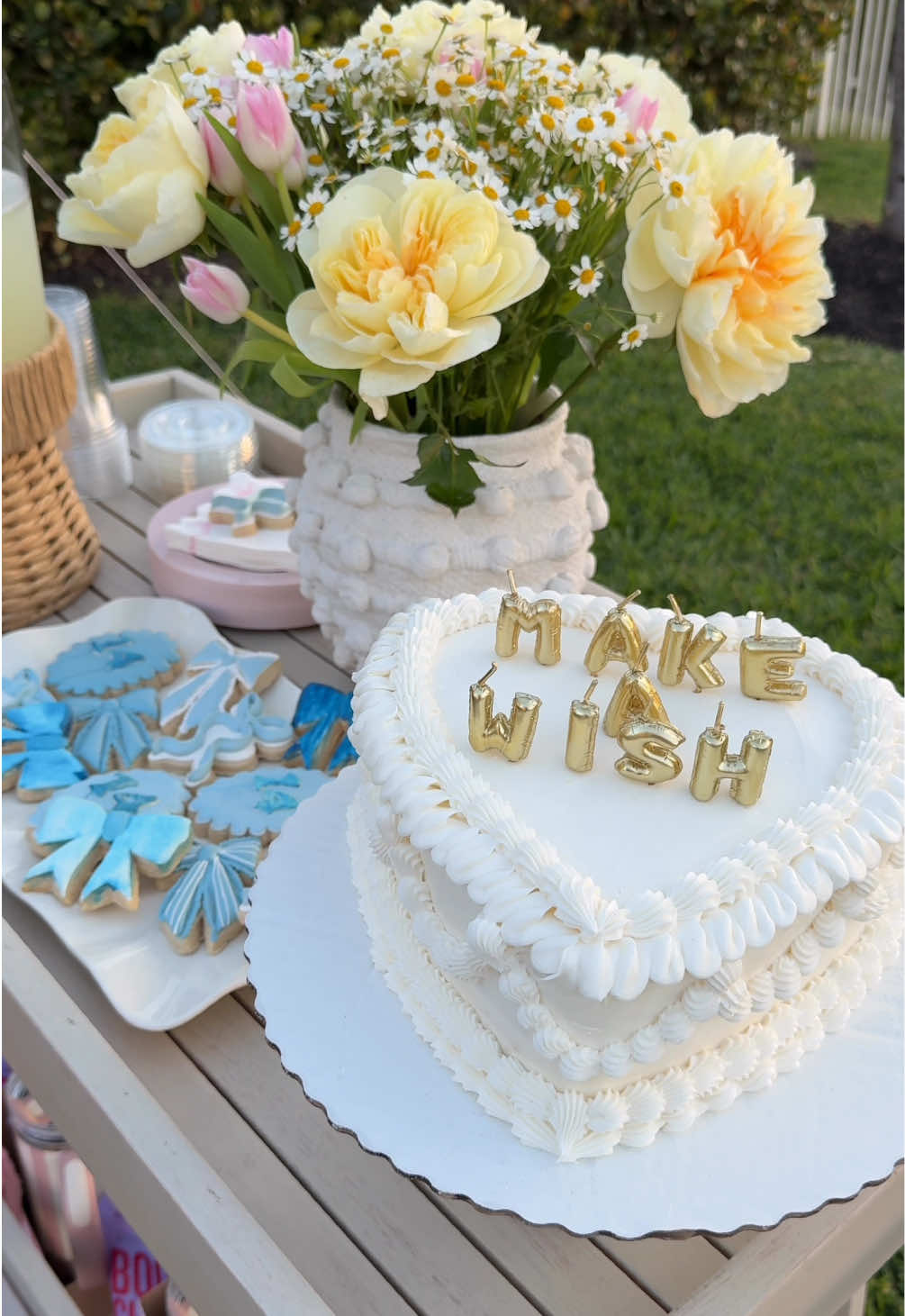 I had to see if all the hype was true. Yep it’s real, unbelievably beautiful cake for $23!🎂 My love for cake runs deep.  . . . . . #viralcake #cakegram #cakesforalloccasions #birthdaycakeideas #cakehack #bdaycake #walmart 