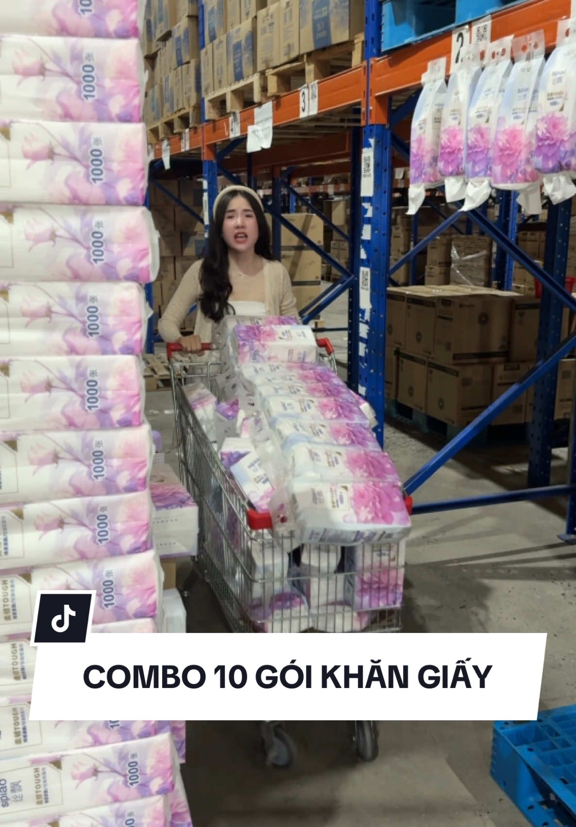 Khăn giấy rút treo tường tiện lợi có tặng kèm móc treo, giá ưu đãi và freeship #khangiay #giayan #giadungtienich #giadungnhabep #khangiayrut #khangiaytreotuong #muataitiktokshop 