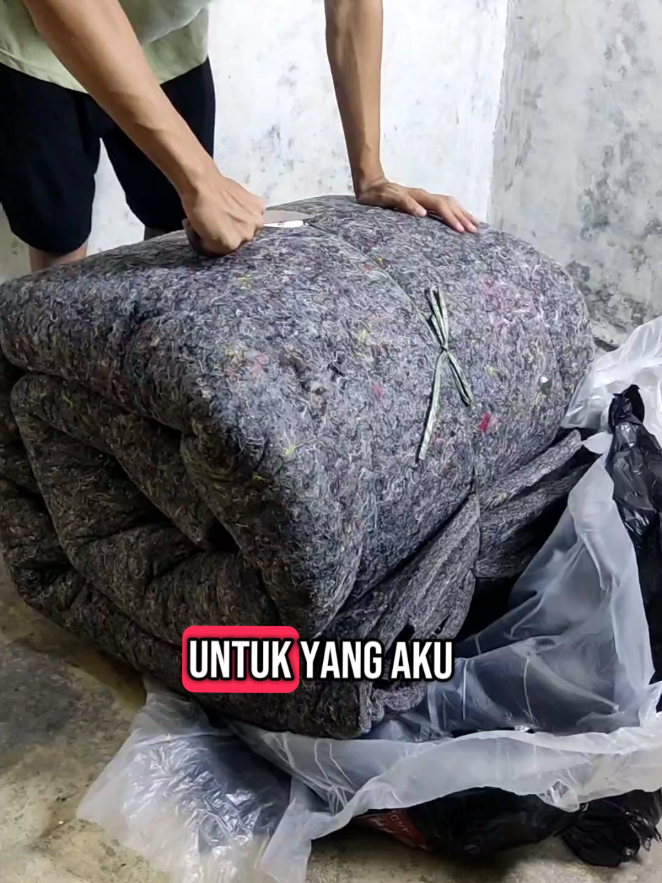 PEREDAM SUARA ROCKWOL #karpetperedamsuara  #peredamsuara  #busaperedam  #membuatstudio  #peredamsuararockwool  #glaswool 