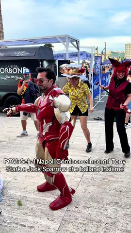 Tony Stark e Jack Sparrow ballano insieme al Napoli Comicon #comicon #napoli #tonystark #jacksparrow #ironman #napolitiktok #cosplay  @SEBYSTARK 