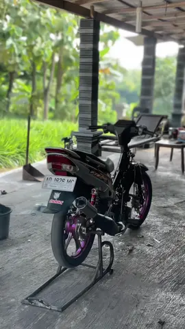 Halo” kawan 🤩.#penigenk⚡️ #masukbranda #fyp #fizr_2stroke #fizrgantengstyle #agstyle #5kmkagakngejem #fizrkalimantan #twostroke #3kmkagakngejim #fizrjateng #fizrmania #fizrsunmorry #fizr #fizrmodifikasi #agstyle5k #fizrindonesia 